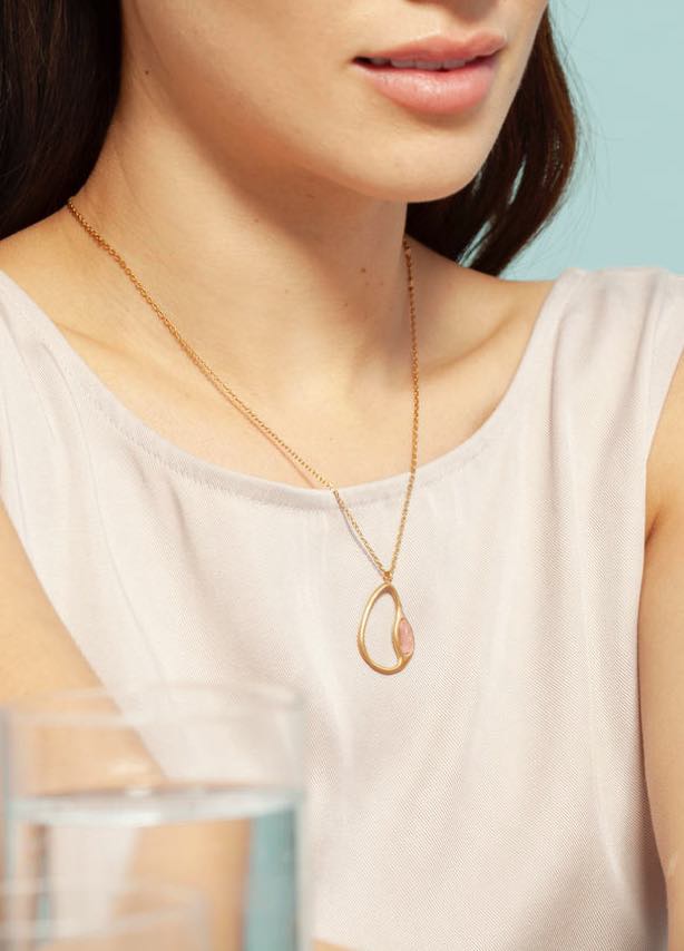 Exuberant golden Necklace - Image 2